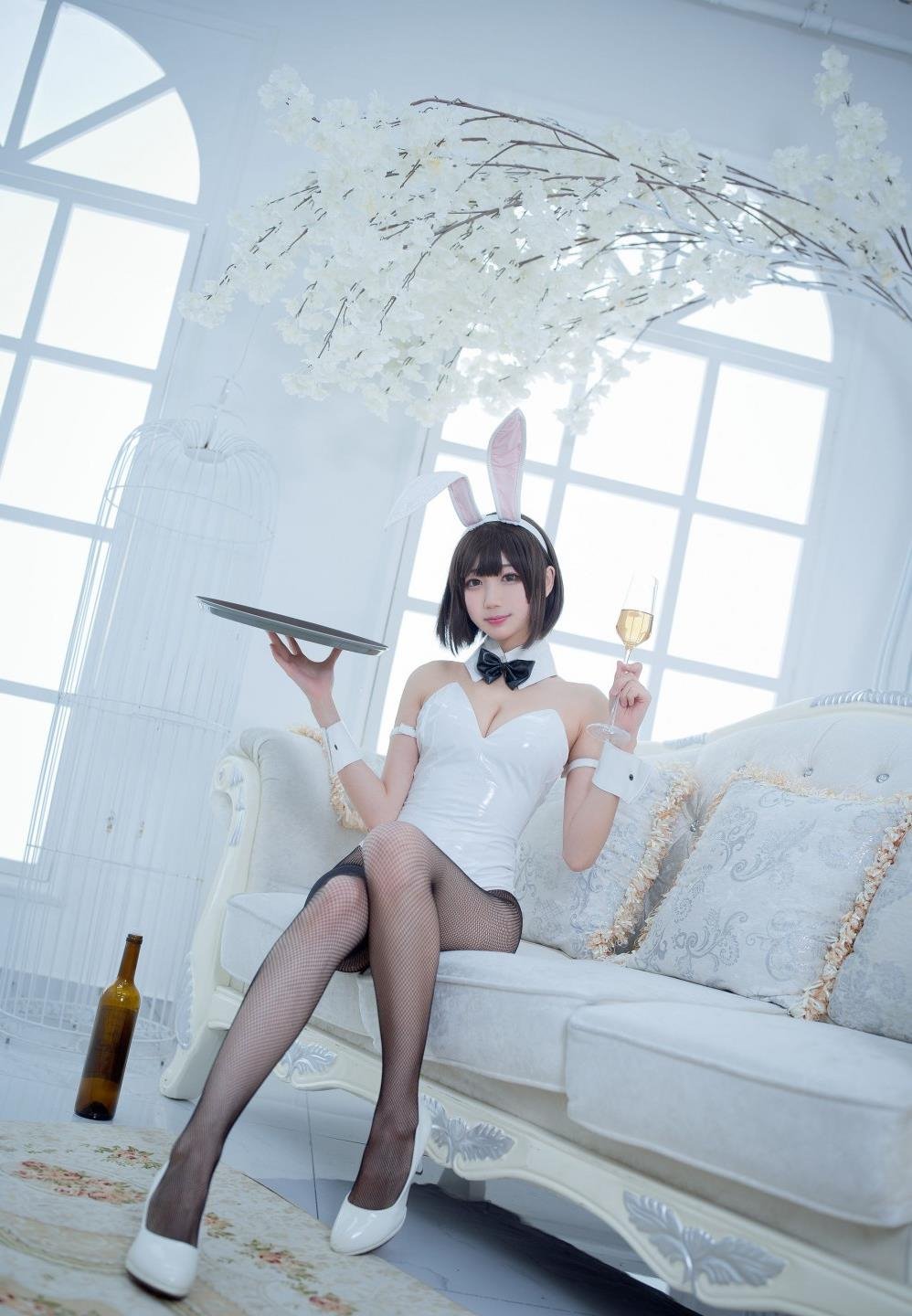 ���Ϸ�Ů��δ����˽����